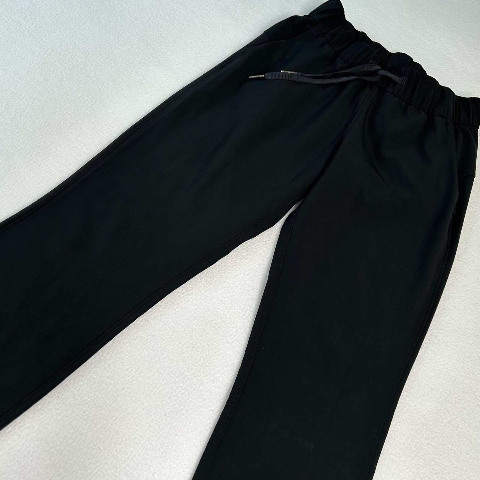 Lululemon Women's Size 2 On The Fly Pant Woven 28" Black